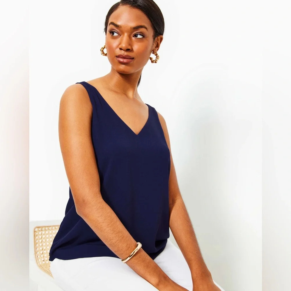 Lily Pulitzer Florin Straight Hem Top. True Navy Blue. Size XS. Oversized. New! - Picture 3 of 10